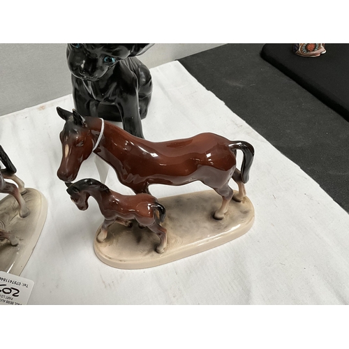 205 - PAIR OF VINTAGE CHALK FIRESIDE DOGS WITH GLASS EYES AND A PAIR OF HORSE & FOAL FIGURES - DOGS 9