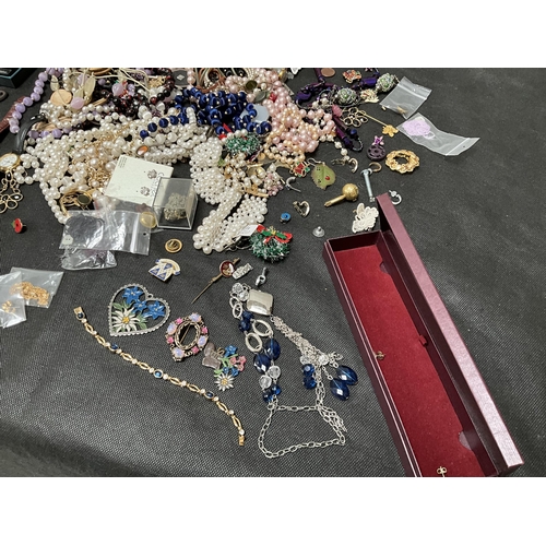 215 - TIN AND TRAY OF COSTUME JEWELLERY ETC TO INCLUDE PAUL PORTINOUX CONVERTIBLE WATCH