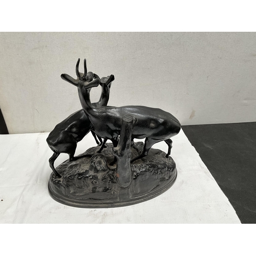 216 - CAST IRON STATUE OF THE STAG & THE DOE DATED 1982 BY KASLI H13