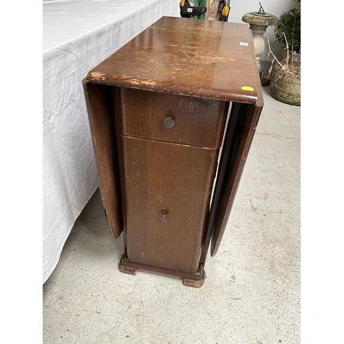 408 - VINTAGE OAK VENEERED DROP LEAF TABLE H29