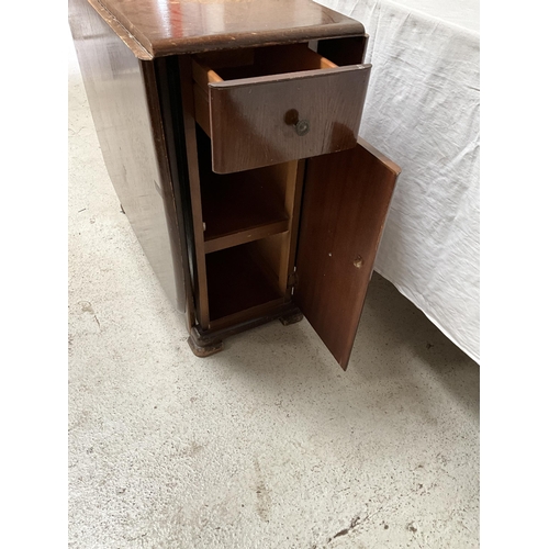 408 - VINTAGE OAK VENEERED DROP LEAF TABLE H29