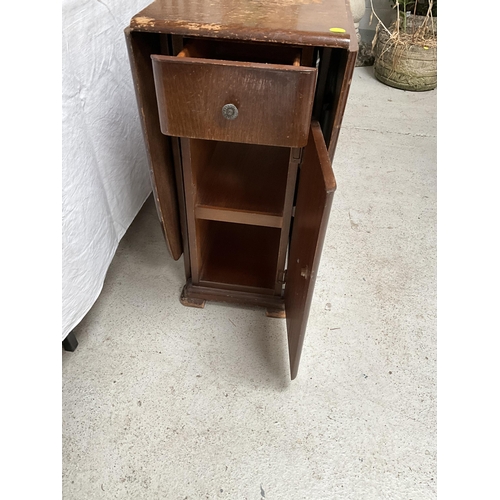 408 - VINTAGE OAK VENEERED DROP LEAF TABLE H29