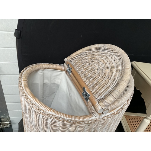 174 - MODERN WOVEN DOUBLE SIDED LINEN BASKET, AND A BADGED LAURA ASHLEY LAMP TABLE WITH SINGLE DRAWER ON T... 