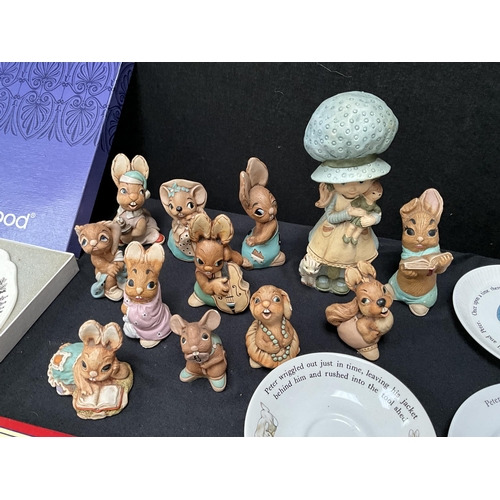 44 - QTY OF PENDOLPHIN FIGURES BOXED WEDGEWOOD ITEMS ETC