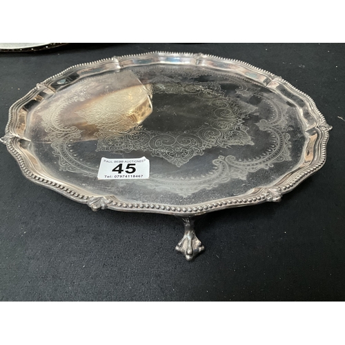 45 - 4 SILVER PLATED SERVING TRAYS TO INCLUDE A HAMMERED DECORATED EXAMPLE