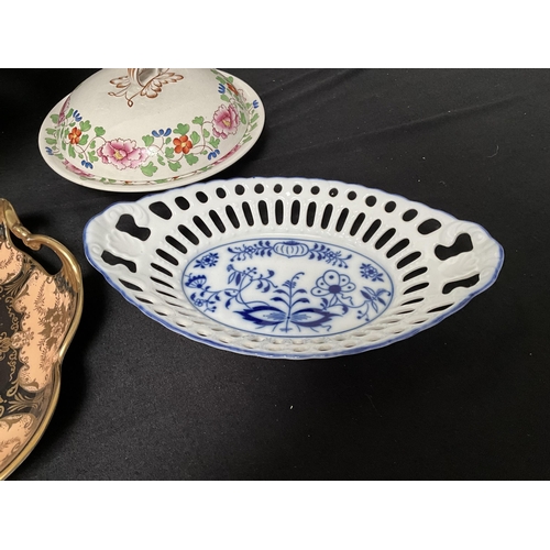 148 - BOX OF VICTORIAN AND LATER CHINA