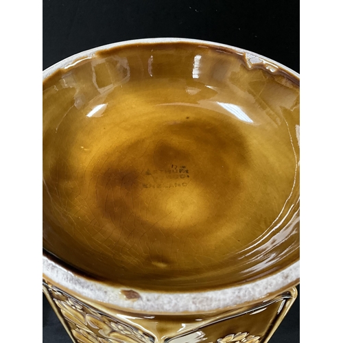 19 - 2 BOXES OF CHINA TO INCLUDE SYLVAC ROYAL WINTON GRIMWADES ETC