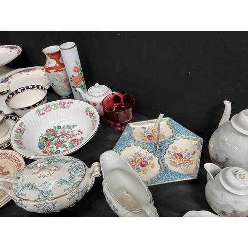 36 - 4 BOXES OF CHINA GLASS AND KITCHENWARE - PYREX ETC