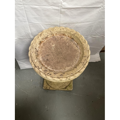 58 - GARDEN PEDESTAL BIRD BATH - PEDESTAL DAMAGE TO TOP H26