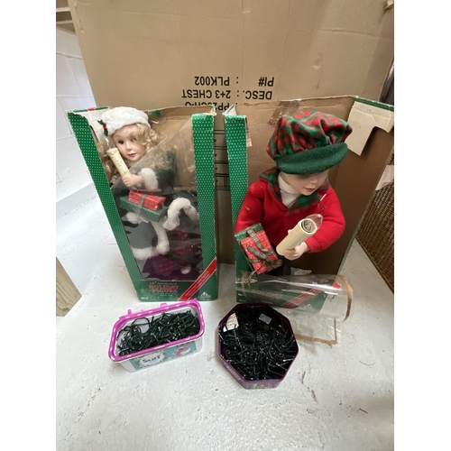 72 - LARGE BOX OF CHRISTMAS DECORATIONS