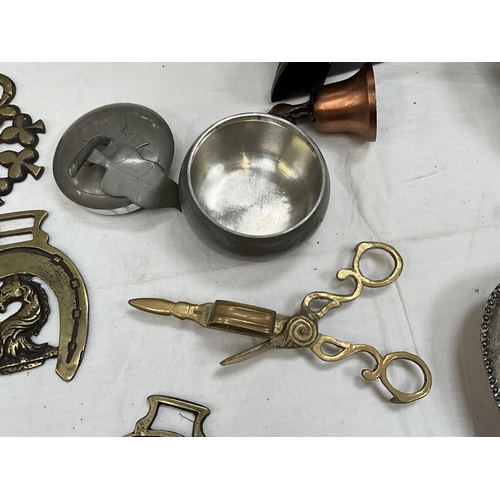 100 - BOX OF SILVER PLATED AND BRASS WARE TO INCLUDE COFFEE SET, BRASS COW BELL ETC