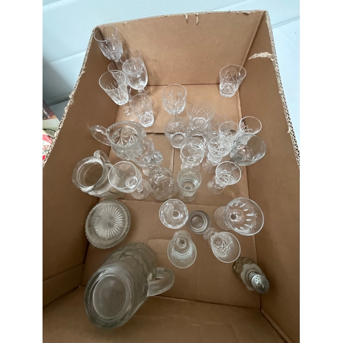 110 - 2 BOXES OF MIXED GLASSWARE TO INCLUDE FRUIT BOWLS, LUSTRE GLASS ETC