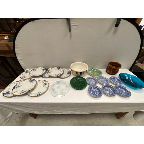 117 - 3 BOXES OF CHINA TO INCLUDE ARCOPAL 30 PIECE DINNER SET, MASONS PLATE, POTTERY, PLANTERS, SPODE PLAT... 