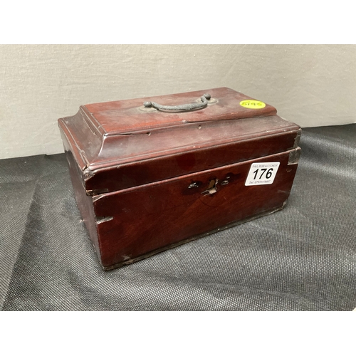 176 - TEA CADDY TO INCLUDE COLLECTABLES - SLIDE RULE, ADVERTISING TEA TAPE MEASURE, PEN KNIFE COLLECTABLE ... 