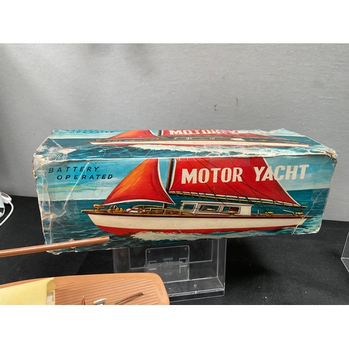 177 - 2 BOXED VINTAGE BATTERY OPERATED TOYS - MOTOR YACHT H5.5