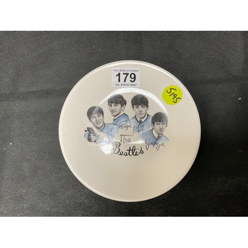 179 - VINTAGE BEATLES ORIGINAL PLATE DIA 7