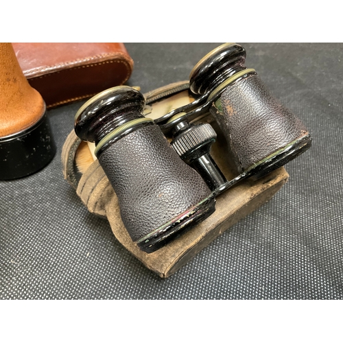 194 - 3 PAIRS OF VINTAGE BINOCULARS TO INCLUDE 1 MILITARY SET AND 2 SETS OF OPERA GLASSES