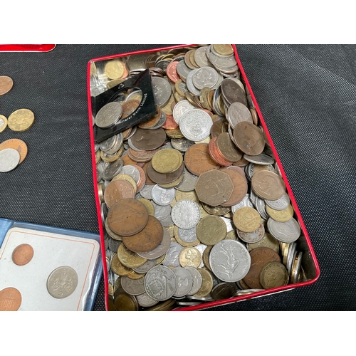 197 - TIN OF COINS TO INCLUDE BRITISH & FOREIGN CURRENCY COINS INCLUDING VICTORIAN WORN PENNIES