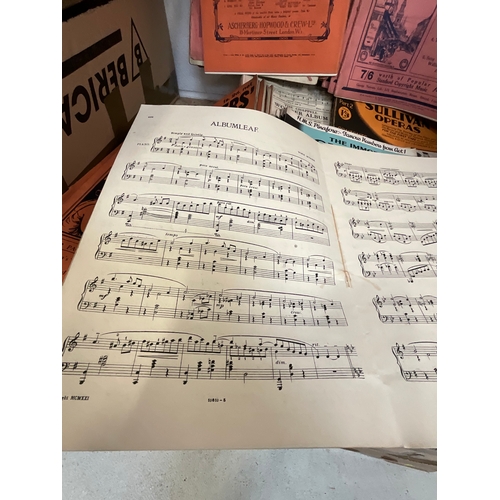 152 - LARGE QTY OF SHEET MUSIC - GILBERT O SULLIVAN, CADBURYS COCOA THE PENNY LIBRARY OF FAMOUS BOOKS