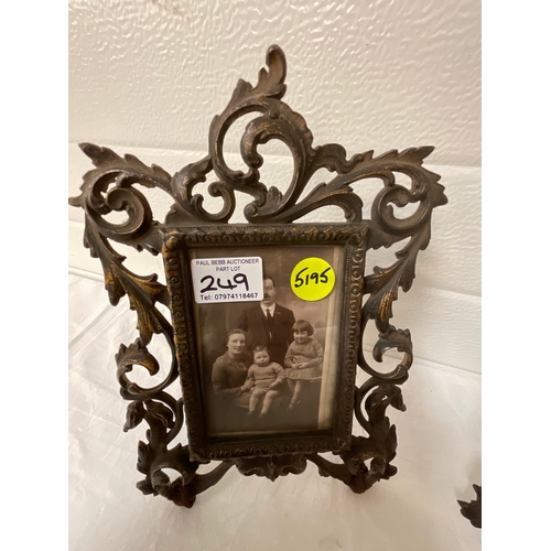 249 - ** LOT WITHDRAWN BY VENDOR ** PAIR OF EDWARDIAN ORNATE BRONZE EFFECT PHOTO FRAMES H10