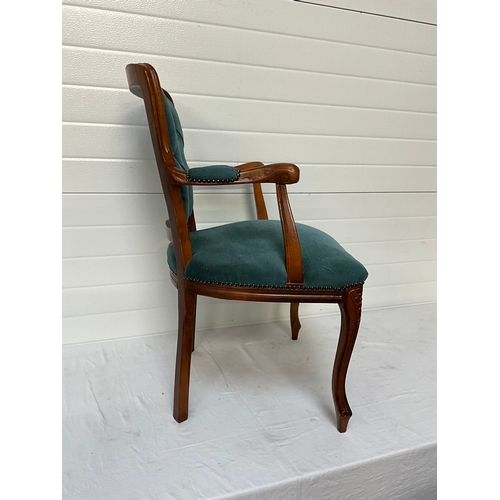 308 - REPRODUCTION BUTTON BACK ARMCHAIR H33