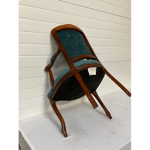 308 - REPRODUCTION BUTTON BACK ARMCHAIR H33