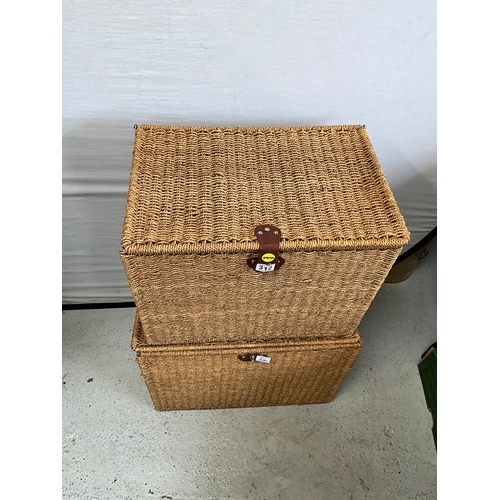 312 - 2 RAFFIA STORAGE BASKETS
18