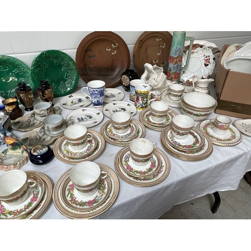 341 - BOX OF CHINA TO INCLUDE AYNSLEY, ROYAL WORCESTER ETC