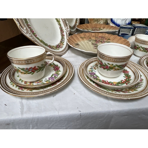 341 - BOX OF CHINA TO INCLUDE AYNSLEY, ROYAL WORCESTER ETC