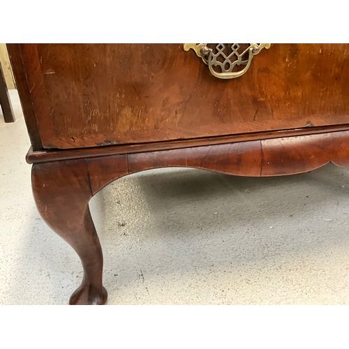 361 - 19TH CENTURY MAHOGANY 2 DRAWER VENEERED CHEST ON CABRIOLE FEET H30