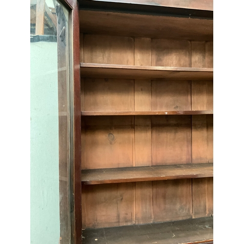 362 - VICTORIAN MAHOGANY SECRETAIRE BOOKCASE H82