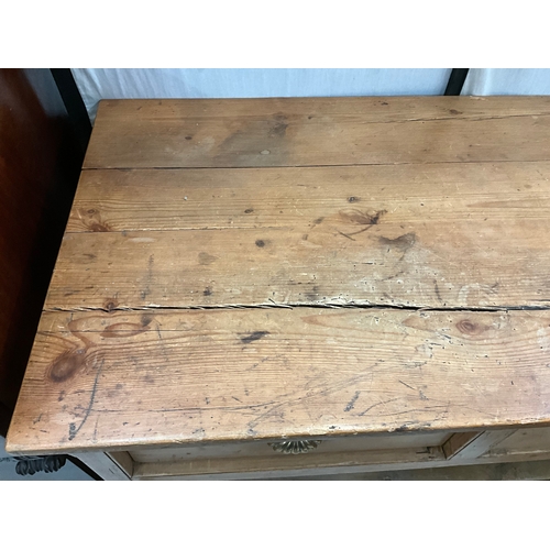 372 - STRIPPED PINE VICTORIAN KITCHEN BASE WITH 4 DRAWERS OVER 2 DOORS H36