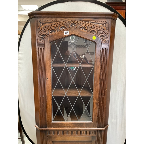 381 - PRIORY OAK CORNER CABINET WITH LEADED GLASS DOOR TO TOP H66