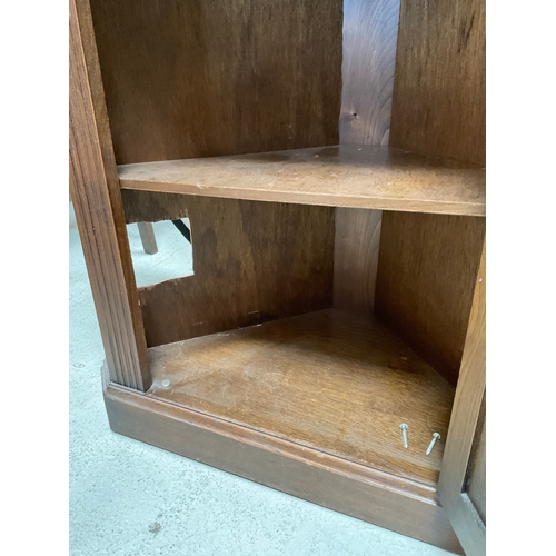 381 - PRIORY OAK CORNER CABINET WITH LEADED GLASS DOOR TO TOP H66