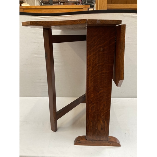 386 - VINTAGE MINIATURE OAK DROP LEAF GATELEG TABLE H23.5