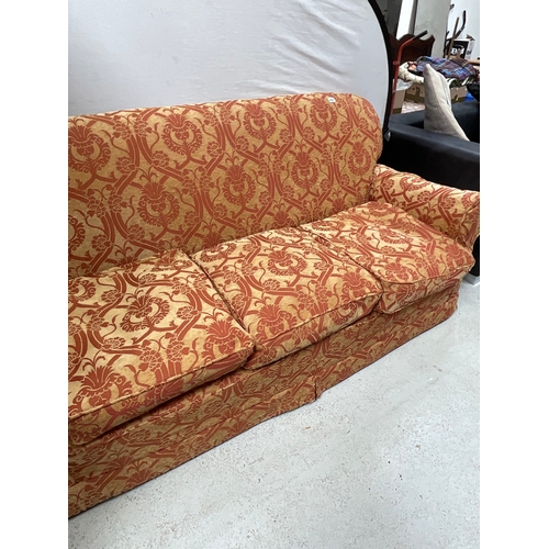 400 - BROCADE COVERED 3 SEATER SETTEE