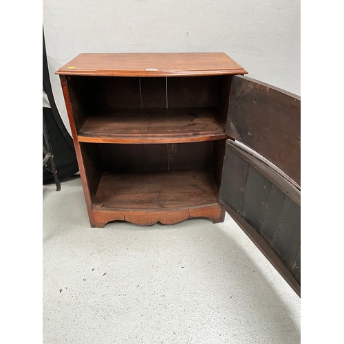 404 - GEORGIAN MAHOGANY BOW FRONTED IMITATION CHEST OF DRAWERS CONVERTED TO A DRINKS CABINET H29