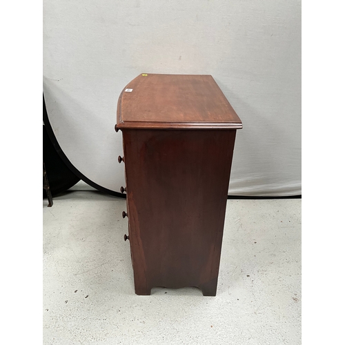 404 - GEORGIAN MAHOGANY BOW FRONTED IMITATION CHEST OF DRAWERS CONVERTED TO A DRINKS CABINET H29