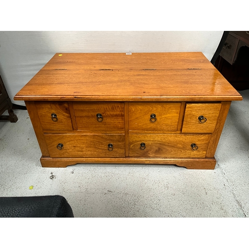 409 - VINTAGE PANELLED OAK COFFE TABLE WITH STORAGE H19