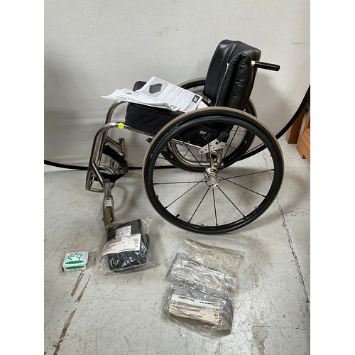 412 - MIRAGE CYCLONE WHEELCHAIR AND PAIR OF ALLOY WHEELS COMPLETE WITH INSTRUCTION BOOK TOTAL HEIGHT 31