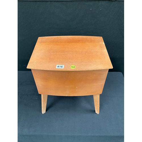 416 - RETRO LIGHT OAK VENEERED SEWING BOX H19