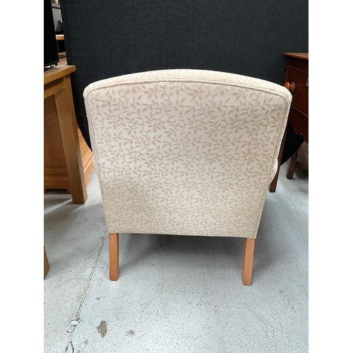 418 - STEWART JONES UPHOLSTERED BEDROOM CHAIR ON TURNED FRONT LEGS WITH BRASS CASTORS A/F TOTAL HEIGHT 34