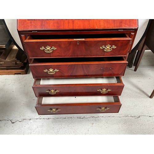 425 - GOOD QUALITY REPRODUCTION MAHOGANY BUREAU WITH FITTED INTERIOR H35