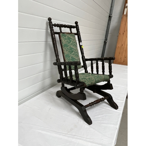 439 - VICTORIAN CHILDS AMERICAN ROCKING CHAIR H29