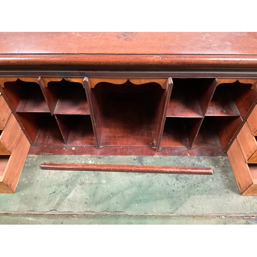 440 - VICTORIAN MAHOGANY SECRETAIRE BASE H41