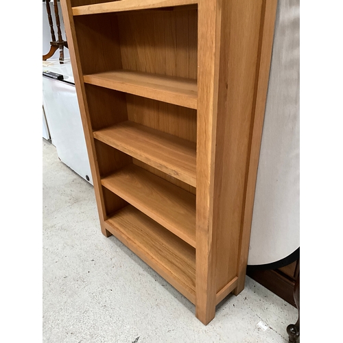 445 - MODERN OAK TALL OPEN BOOKCASE H71