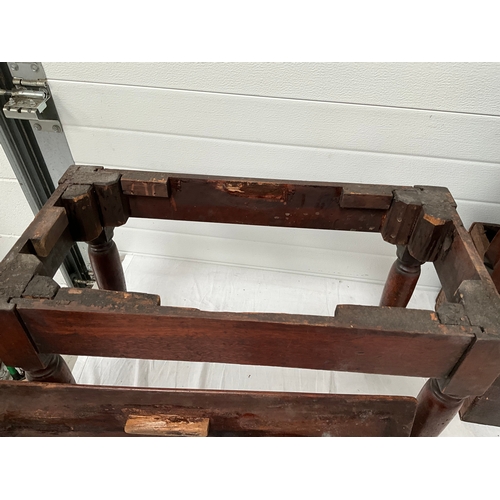 448 - VICTORIAN BAMBOO TABLE, MAHOGANY TABLE CORNER CABINET AND 3 VINTAGE ADVERTISING CRATES - A/F