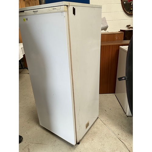 450 - HOTPOINT UPRIGHT FRIDGE H53