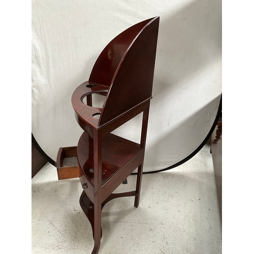 461 - GEORGIAN MAHOGANY CORNER WASHSTAND WITH SINGLE DRAWER ON STRETCHERED BASE H46