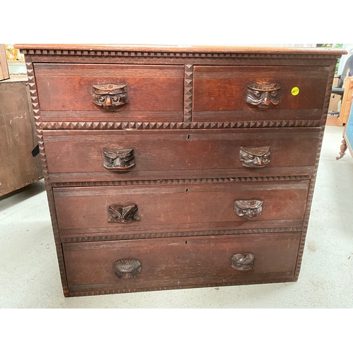 462 - EARLY OAK 2 OVER 3 CHEST OF DRAWERS WITH CARVED FACE DECORATIVE HANDLES H36